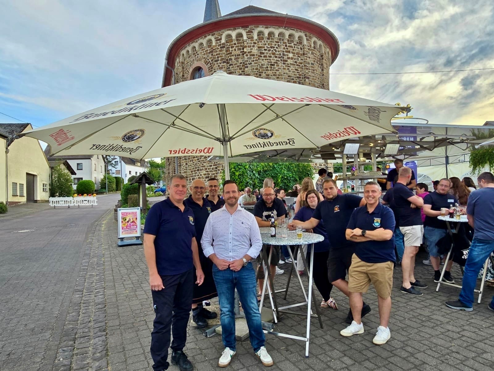 Das Bild zeigt Bürgermeister Timo Kanzinger beim Feuerwehrfest in Herresbach